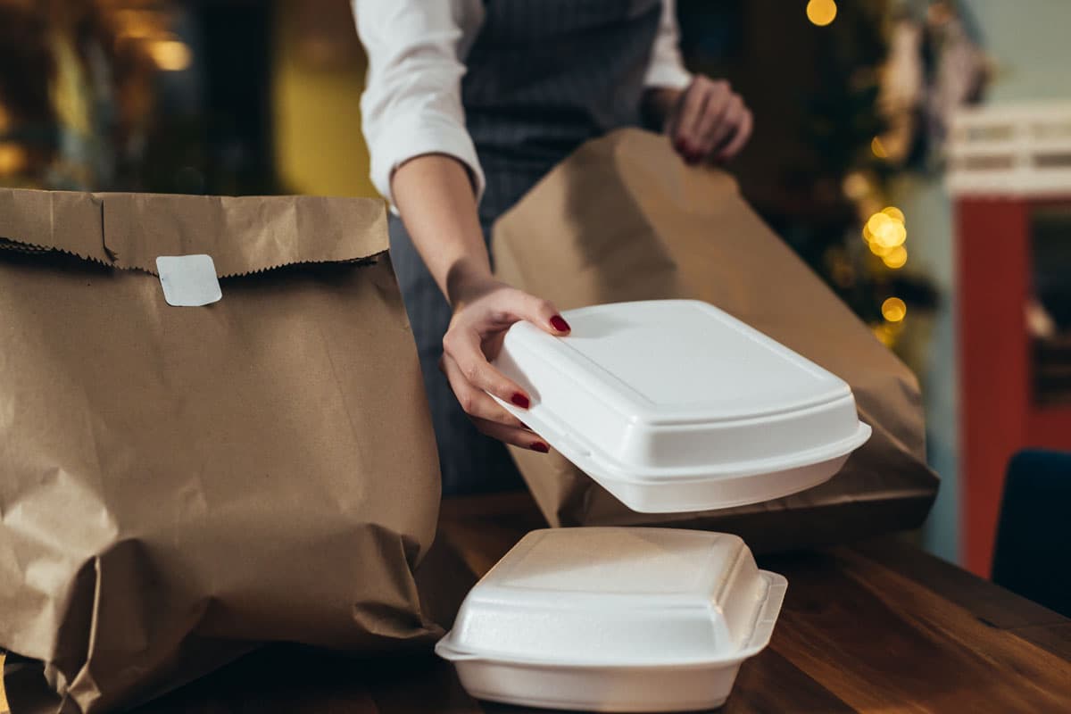 Comida para llevar en restaurante de Lugo