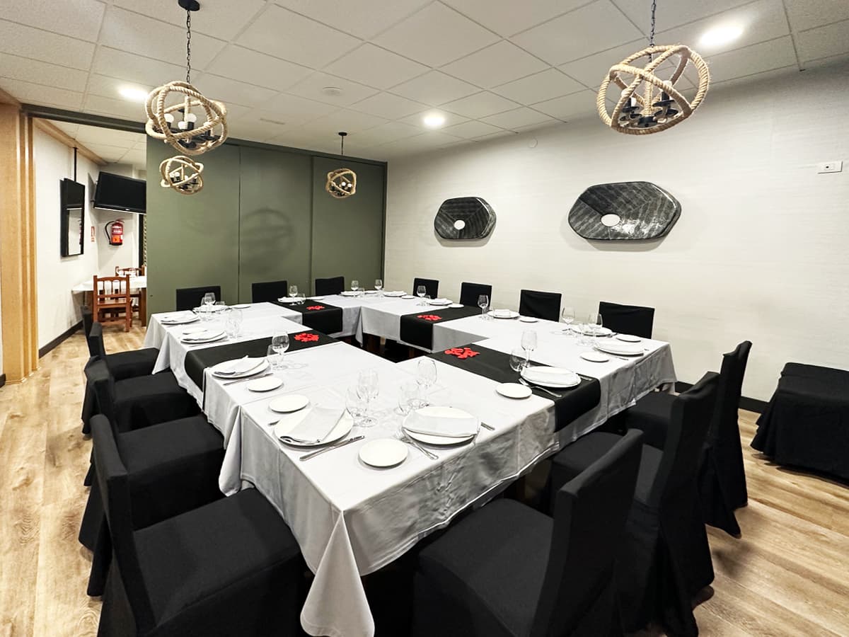 Conoce las instalaciones de Restaurante A Rotonda