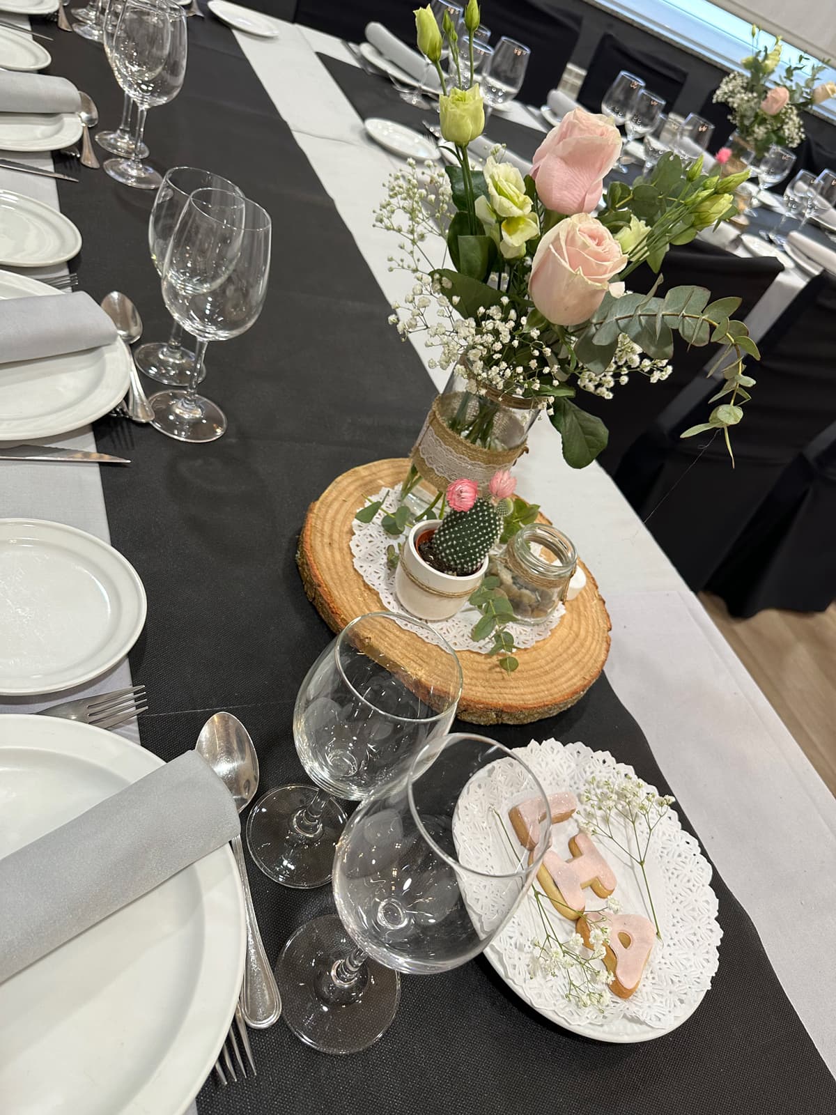 Conoce las instalaciones de Restaurante A Rotonda