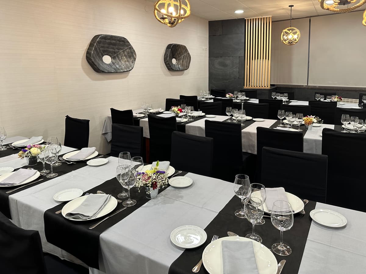 Conoce las instalaciones de Restaurante A Rotonda