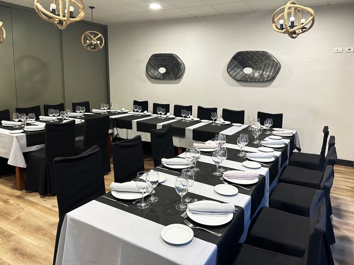 Conoce las instalaciones de Restaurante A Rotonda